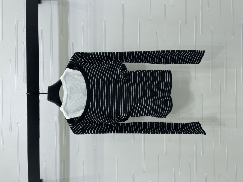 Pra*a sweaters